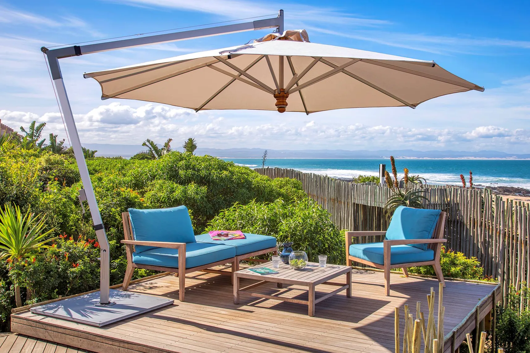 Custom Branded Umbrellas – Cantilever 1